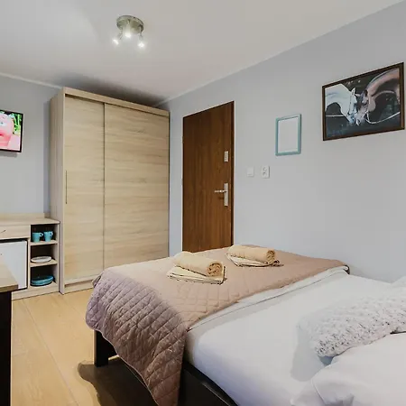 Pionow Wawa - Adults Only Privatunterkunft Krynica Morska