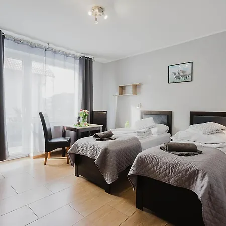 Pionow Wawa - Adults Only