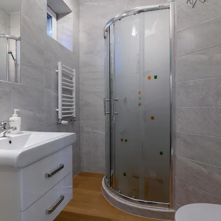 Pionow Wawa - Adults Only Krynica Morska