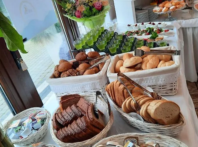 Pionow Wawa - Adults Only * كرينيتا مورسكا