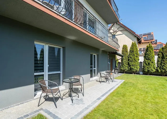 Pionow Wawa - Adults Only كرينيتا مورسكا