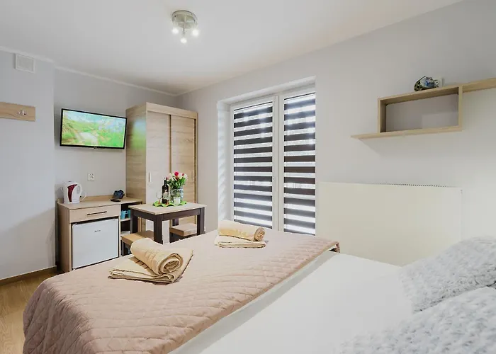 Pionow Wawa - Adults Only *