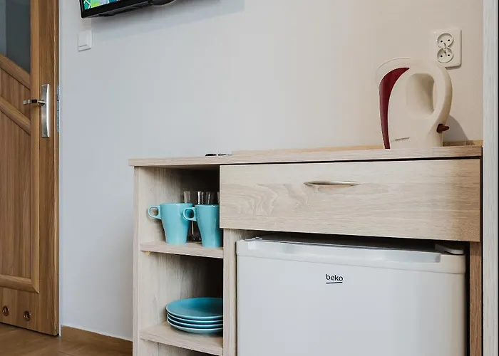 Pionow Wawa - Adults Only *